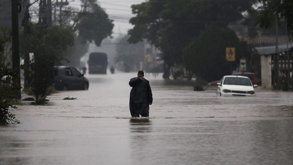 Chuva volta com risco de cheias e alagamentos; veja as últimas projeções