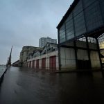 Guaíba recua rápido após transbordar e voltar a causar alagamentos