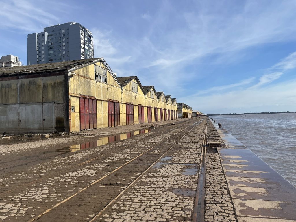 Guaíba em baixa continuada se distancia da cota de inundação