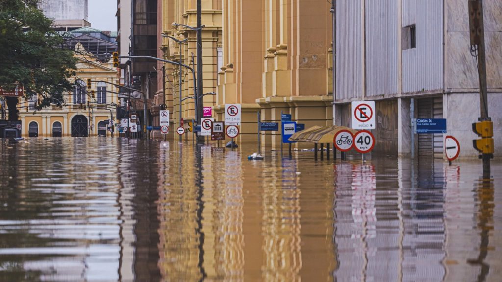 Guaíba cai abaixo de 2,00 metros após maior enchente de Porto Alegre