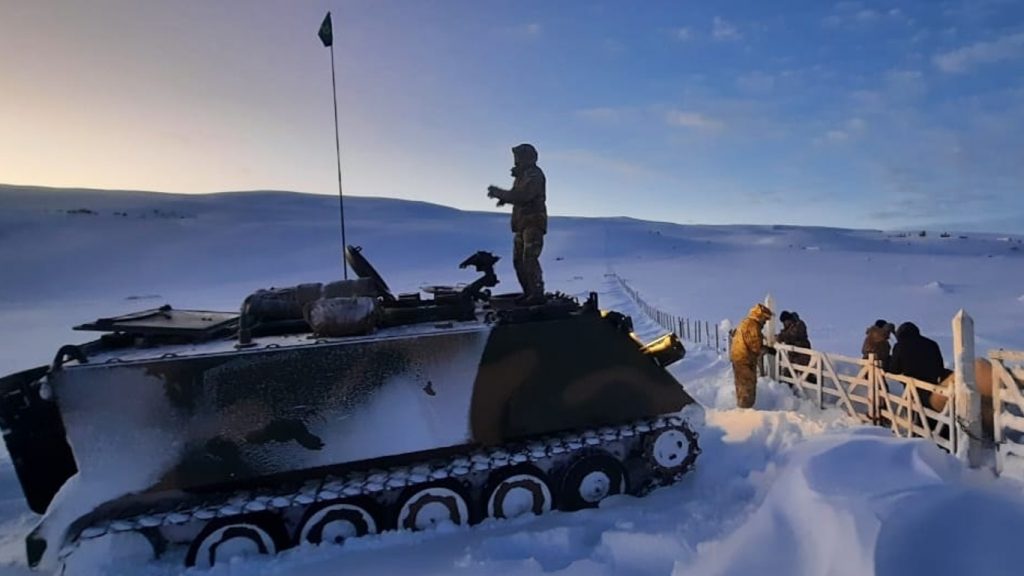 Nevascas isolam comunidades no Chile e na Argentina; veja imagens