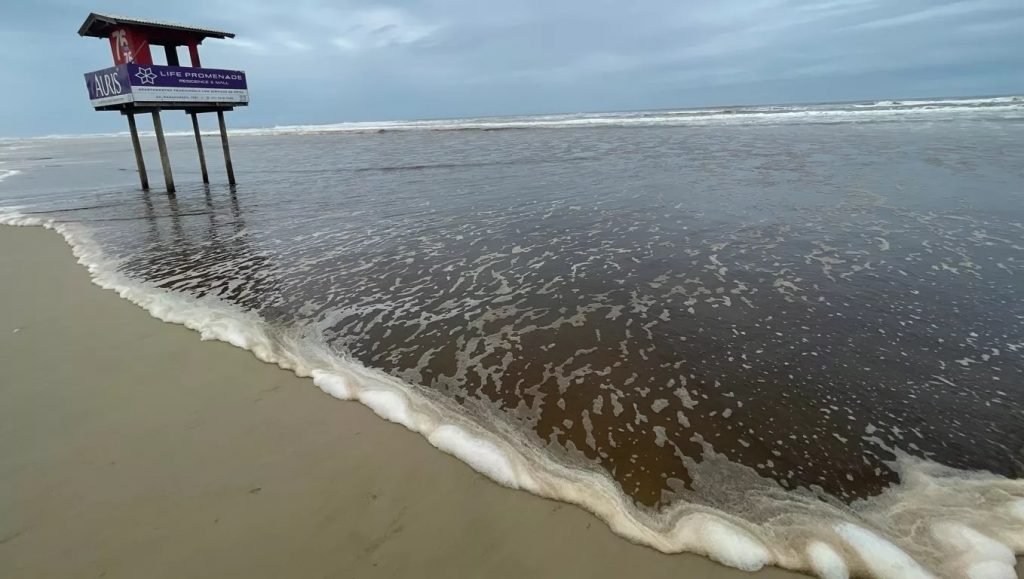Ingresso do ar polar trará ressaca do mar no litoral do Sul do Brasil