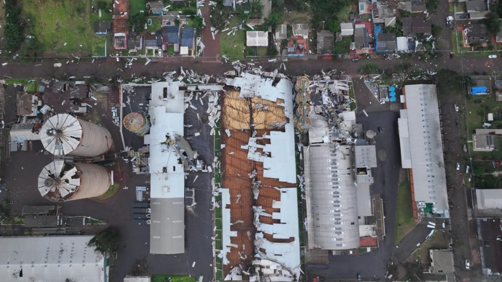 Imagens aéreas mostram destruição por temporal no Noroeste gaúcho
