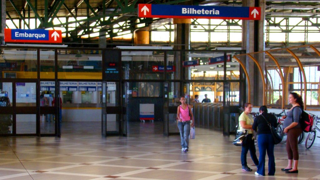 Trensurb opera com horário ampliado a partir desta semana