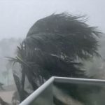 Cancún começa a ser castigada pela fúria do furacão Beryl