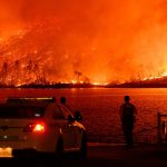Califórnia enfrenta fogo em meio à feroz onda de calor