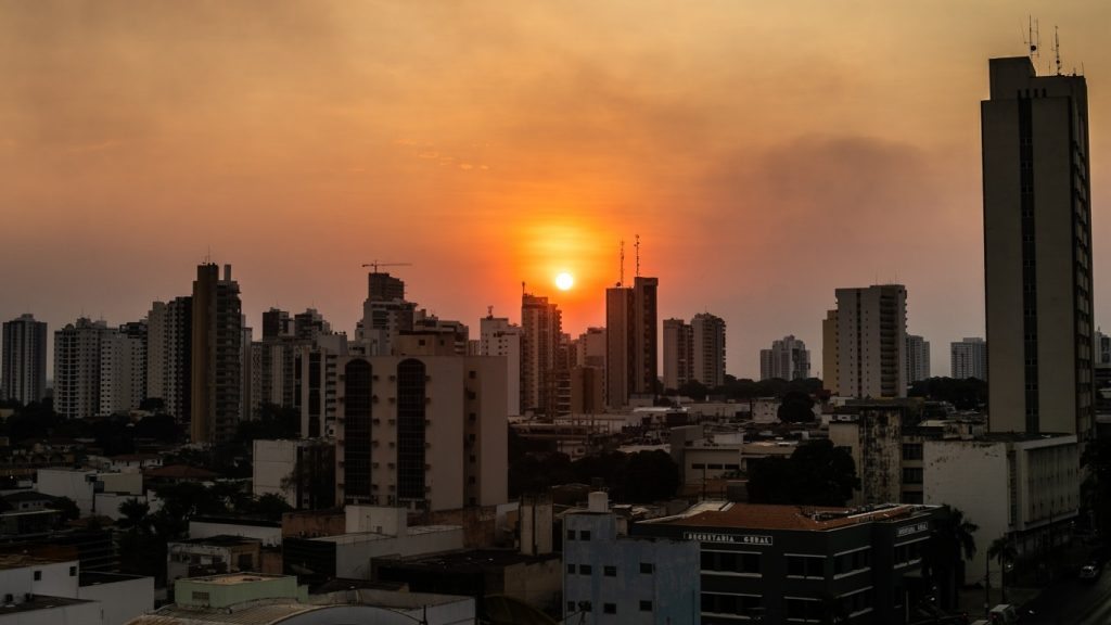Calor supera 35ºC em dez estados do Brasil e vai aumentar