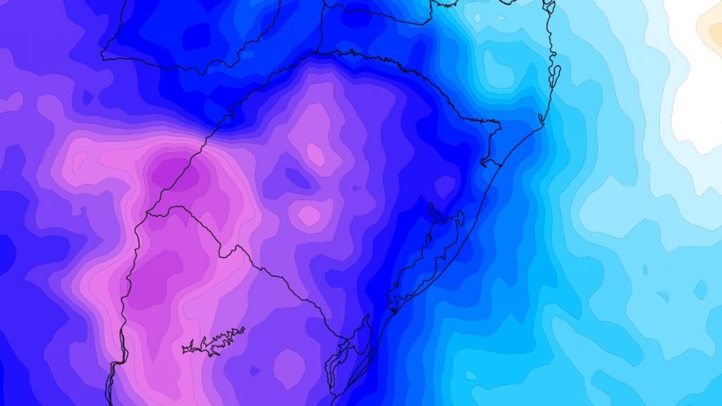 Onda de frio: ciclone na costa impulsiona outro reforço de ar polar