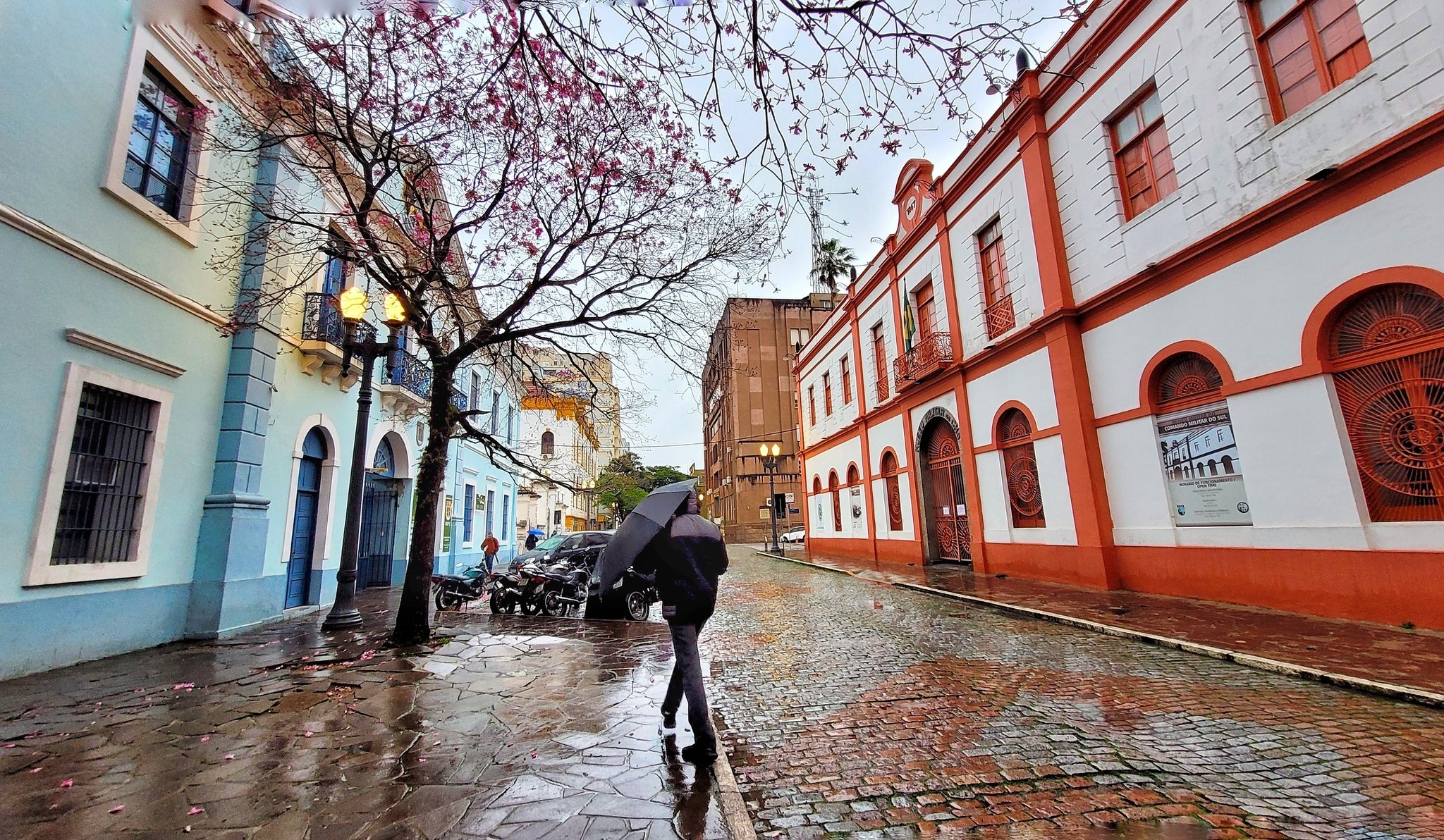 Foto do tempo chuvoso em Porto Alegre 