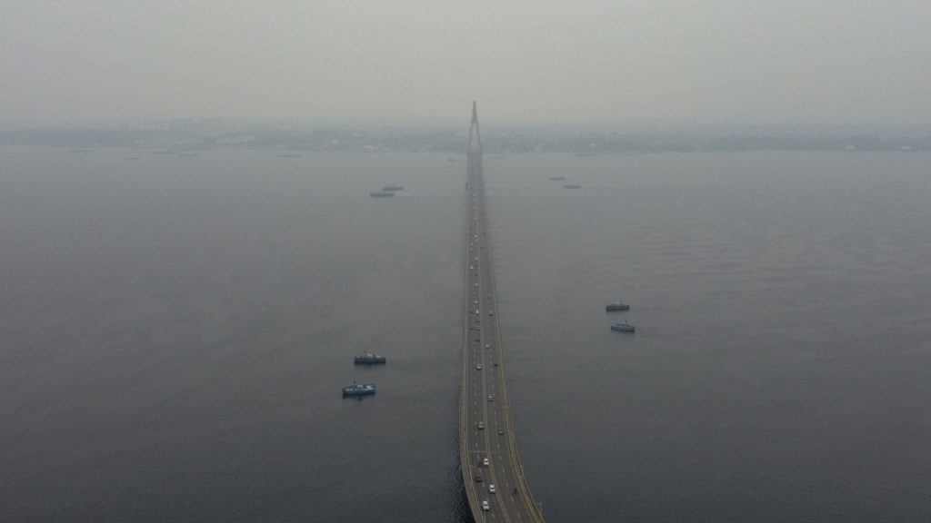 Fumaça de queimadas cobre quatro capitais brasileiras nesta quarta-feira