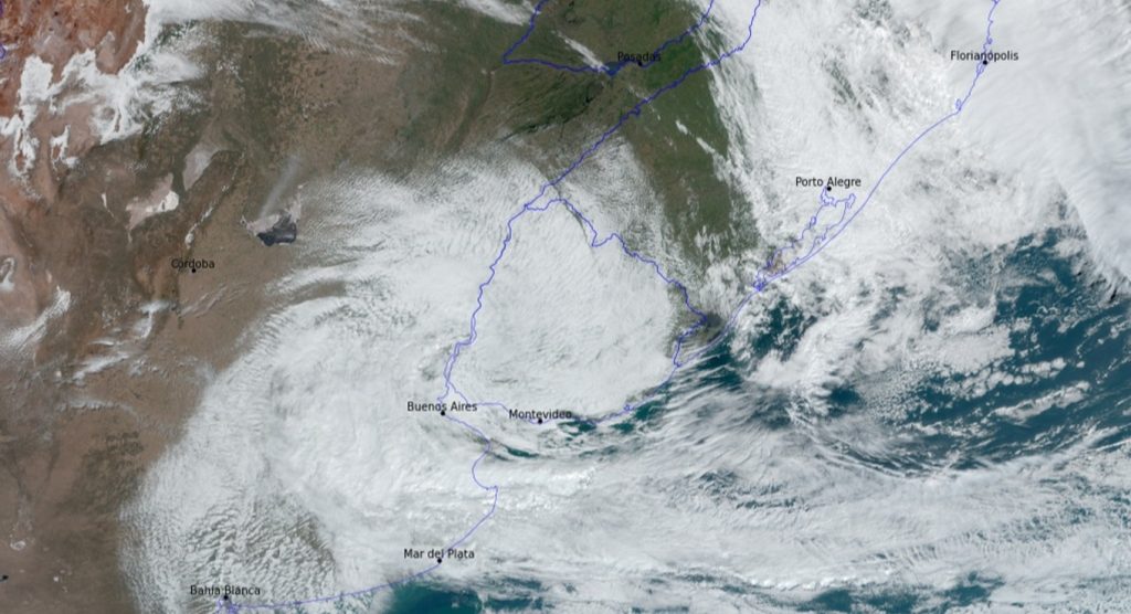 Frio, vento e baixa sensação térmica em dia invernal