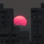 Fotos: fumaça da região amazônica transforma céu do Rio Grande do Sul