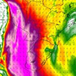 Poderosa corrente de jato em baixos níveis trará vento forte e calorão