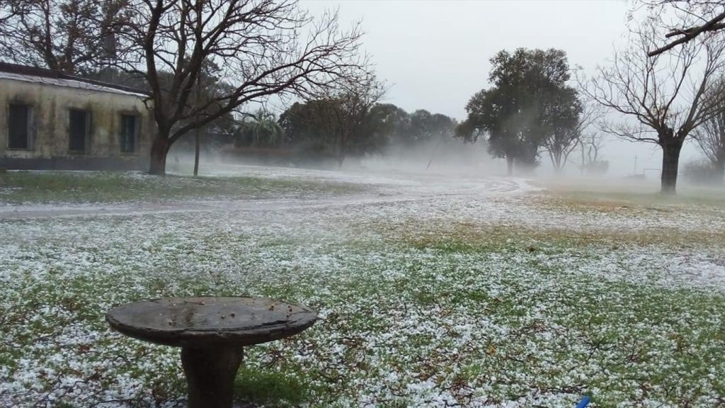 Frente fria com temporais na Argentina e Uruguai alcançará o Sul do Brasil