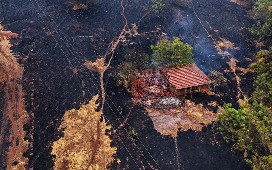 Onda de incêndios em São Paulo: cresce a suspeita de terrorismo Autoridades consideram a possibilidade de uma ação terrorista da maior organização criminosa do país na onda de queimadas em São Paulo