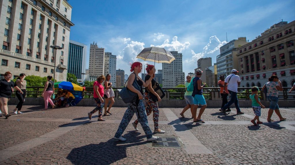 São Paulo volta a enfrentar dias de calor após breve período frio