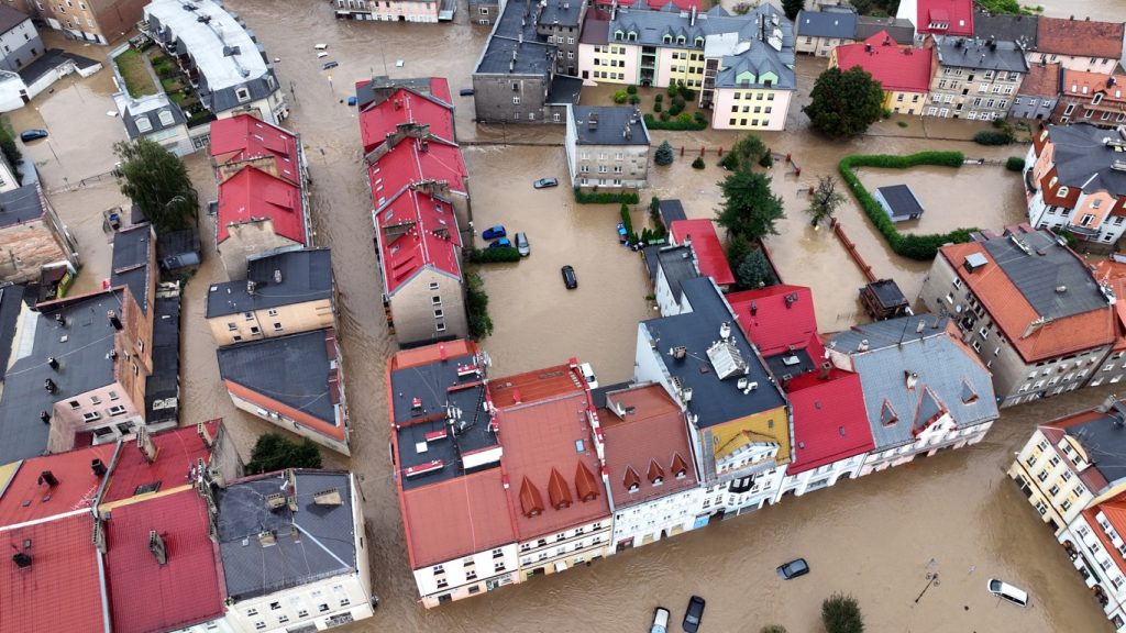 Grande enchente atinge vários países da Europa: veja as fotos