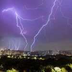 Frente fria na reta final do inverno pode trazer chuva forte e tempestades