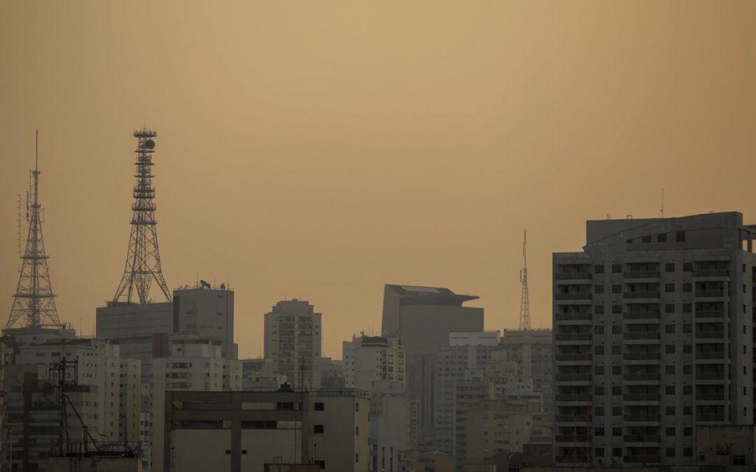 Qualidade do ar deve piorar ainda mais em São Paulo antes da frente fria Qualidade do ar na Grande São Paulo e no interior do estado pode ficar ainda pior nas horas que antecedem uma frente fria