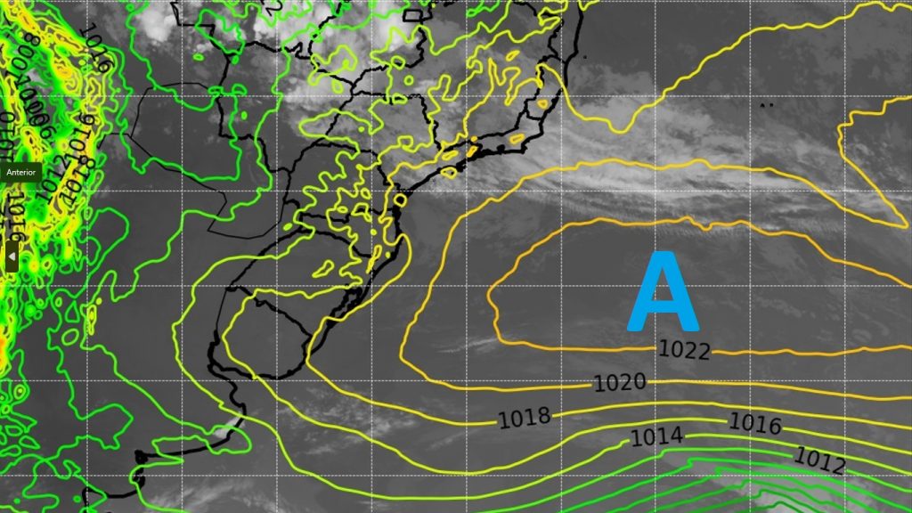Alta pressão no Atlântico traz instabilidade costeira no Sul do Brasil