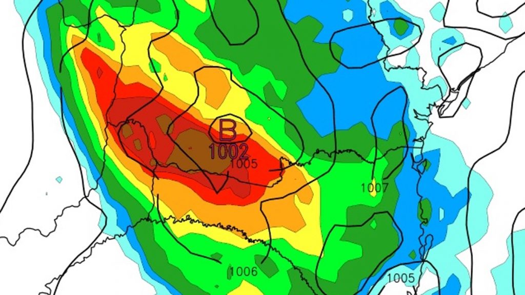 Baixa pressão cruza o Sul do Brasil de Oeste para Leste com chuva forte