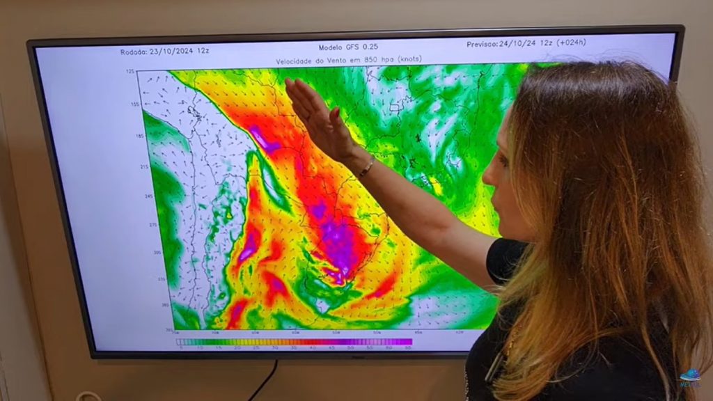Video: meteorologista Estael Sias explica ciclone e alerta para temporais