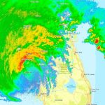 Furacão Milton toca terra na Flórida com vento acima de 200 km/h