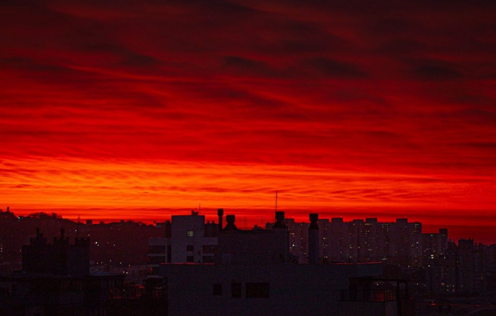 Previsão do tempo: dias clássicos de primavera pela frente