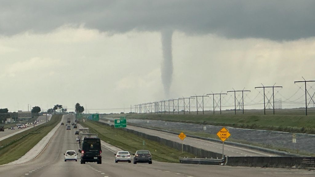 Milton chega aos Estados Unidos com onda de tornados na Flórida