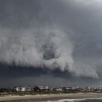 Vendavais causam estragos em várias regiões: confira a força do vento