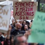 Revolta contra políticos após a enchente mobiliza multidões na Espanha