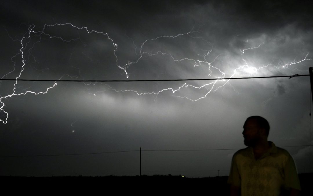 Temporada de temporais: alertas em 13 províncias da Argentina Buenos Aires teve hoje chuva intensa de curta duração com massa de ar muito instável com temporais na Argentina