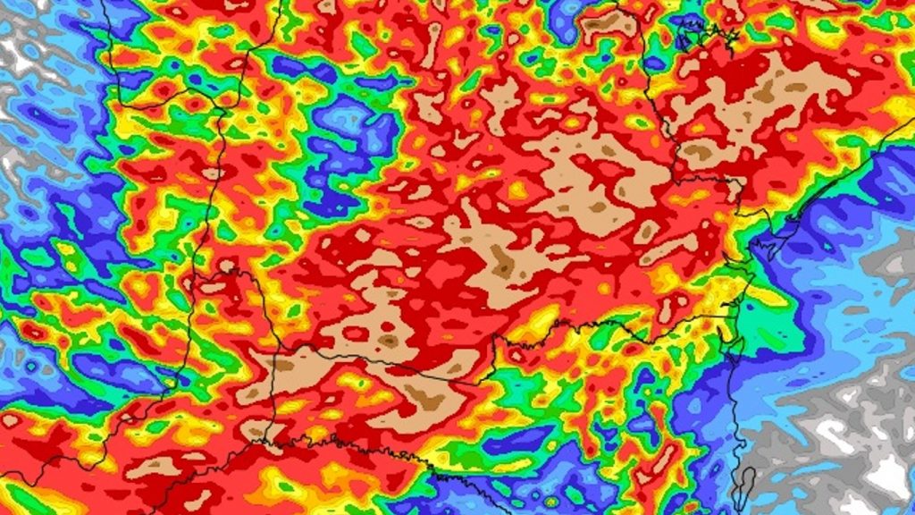 Risco de chuva excessiva a extrema em pontos do Sul e Sudeste do Brasil