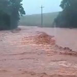 Chuva extrema causa estragos e barragem transborda no Norte gaúcho