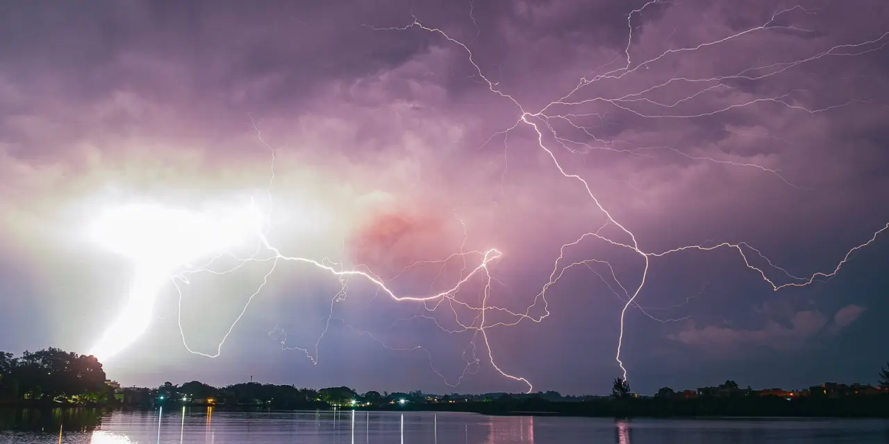 <span class="entry-title-primary">Nova onda de chuva forte e temporais no Sul do Brasil durará vários dias</span> <h2 class="entry-subtitle">Episódio de forte instabilidade vai atingir Rio Grande do Sul, Santa Catarina e Paraná por vários dias a partir do fim da semana </h2>