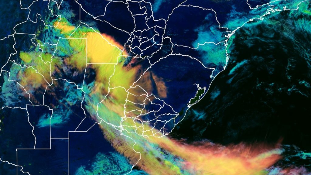 Frente fria muda o tempo no Sul do Brasil no dia de Natal