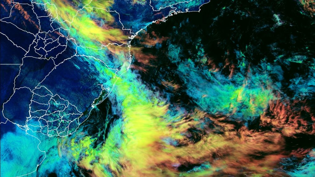 Frente fria avança pelo Sul do Brasil e tempo abre no Rio Grande do Sul