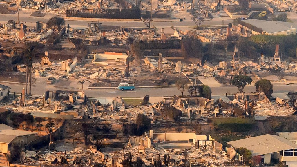 Destruição chocante em Los Angeles: “como uma bomba atômica”