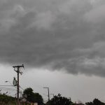 Chuva começa a retornar após semanas de tempo seco e vai aumentar