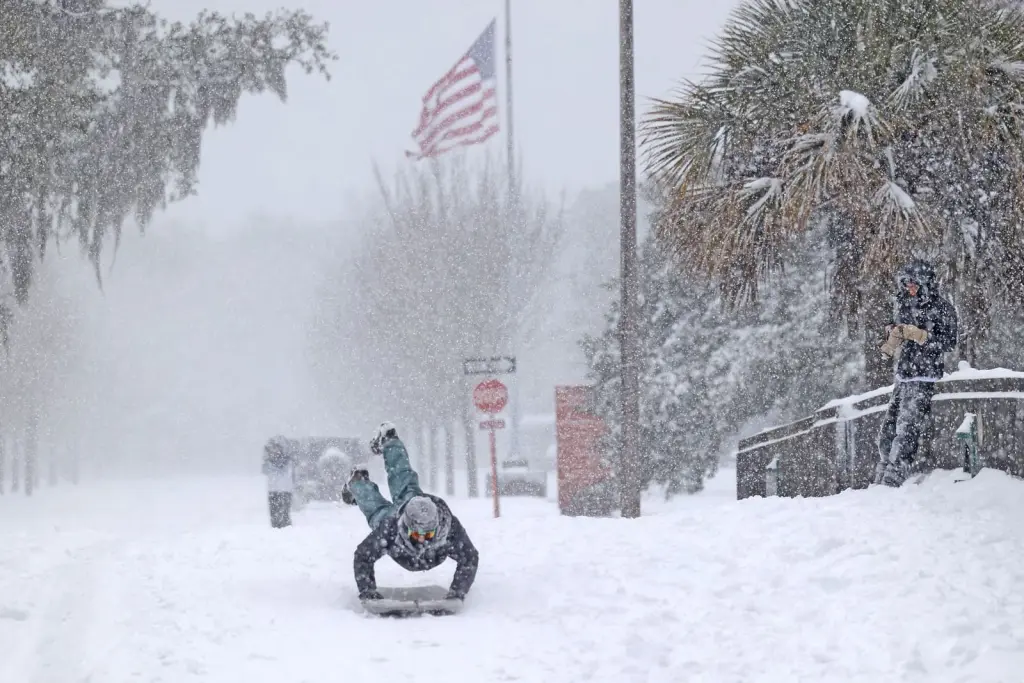 Bizarrro: Flórida tem mais neve neste inverno que maior cidade do Alasca