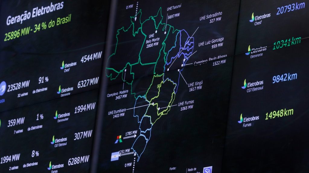 Calorão provoca recorde de consumo de energia elétrica no Brasil