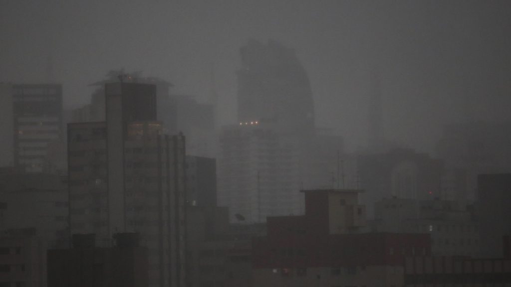 Entenda por que a chuva que atingiu São Paulo é considerada extrema