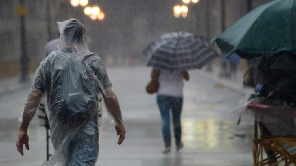 São Paulo vai começar a semana com mais chuva e que pode ser forte