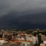 Chuva e temporais isolados vão se repetir nos próximos dias