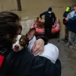 Região dos EUA enfrenta enchente com 17 mortos e agora tem nevasca