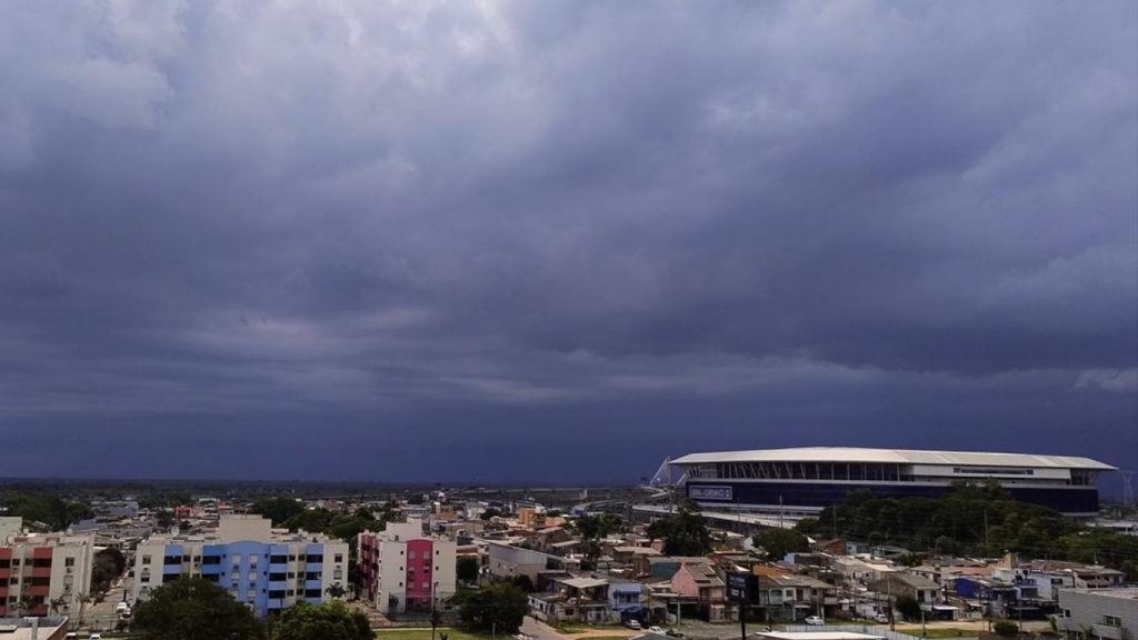 Chuva forte e temporais atingem mais cidades neste domingo