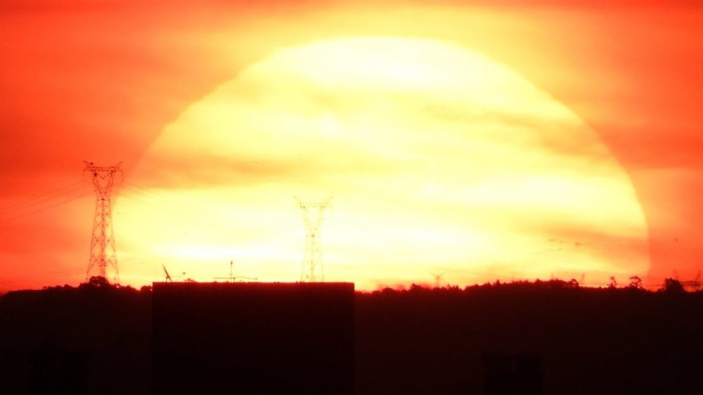 Calor excessivo atinge 42,5ºC e vai aumentar a níveis perigosos