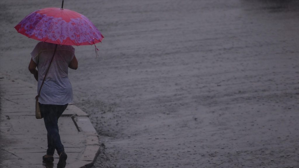 Risco de chuva forte localizada aumenta hoje; veja onde mais deve chover