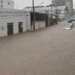 Chuva forte e vendavais causam alagamentos e estragos no Sul do Brasil