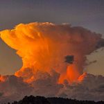 Por que os gaúchos têm visto nuvens em forma de cogumelo no céu?